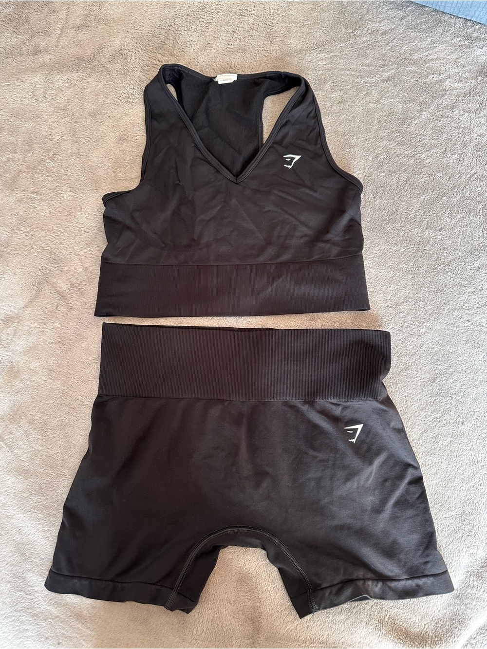 Gymshark two piece set large